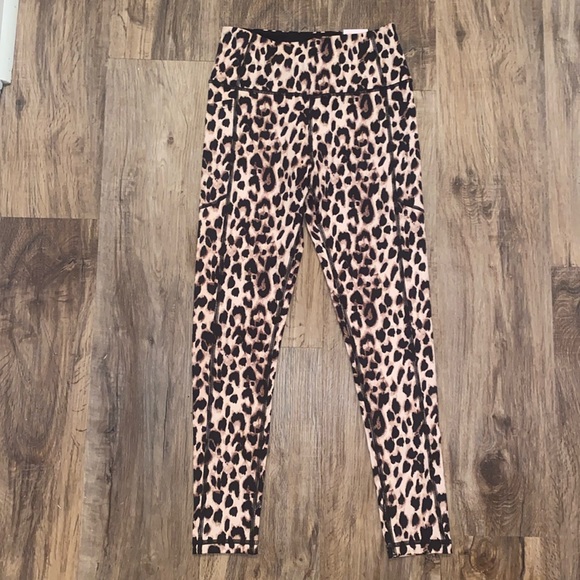 Victoria’s Secret Leopard Print Leggings NWTs - Picture 1 of 12